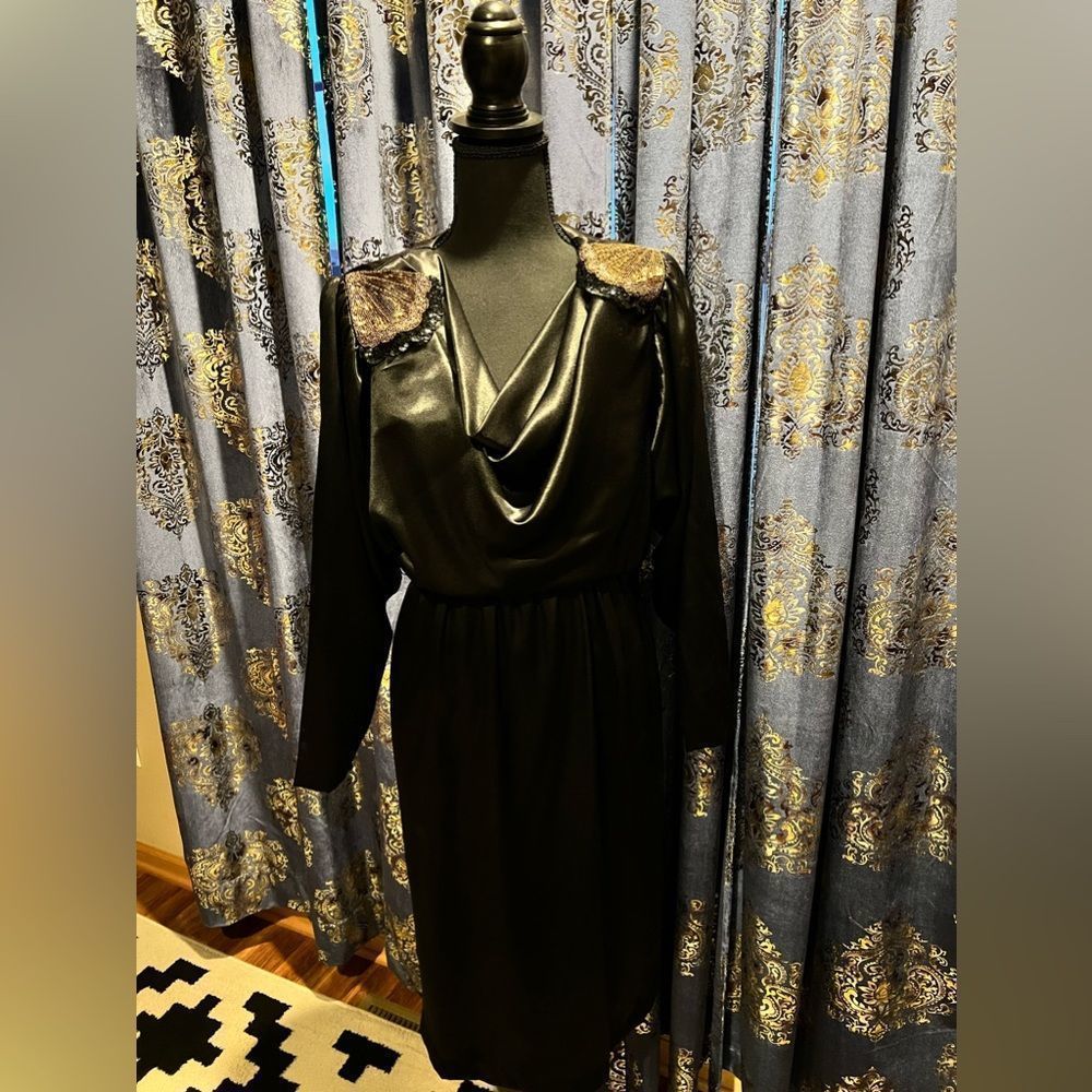 STUNNING VINTAGE AFTER FIVE DRESS SIZE 6!!